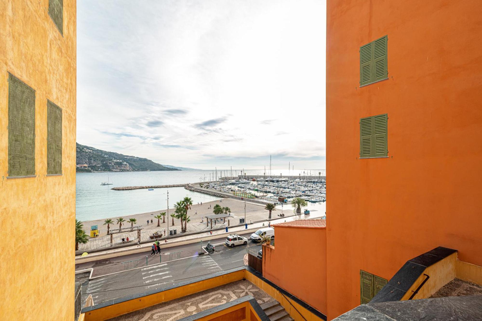 Le Bougainvillier Menton Vieille Ville Exterior photo